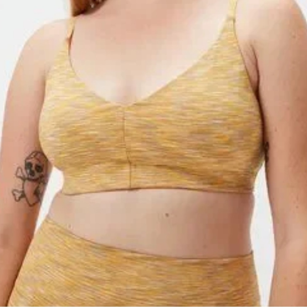 Outdoor Voices Flow FreeForm Coord Bralette in Sunset Yellow Size Medium - Picture 4 of 10
